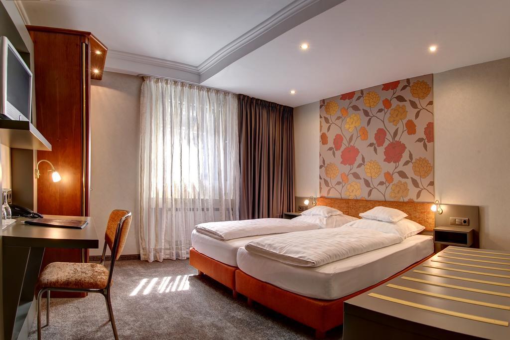 Hotel Im Engel Варендорф Екстериор снимка